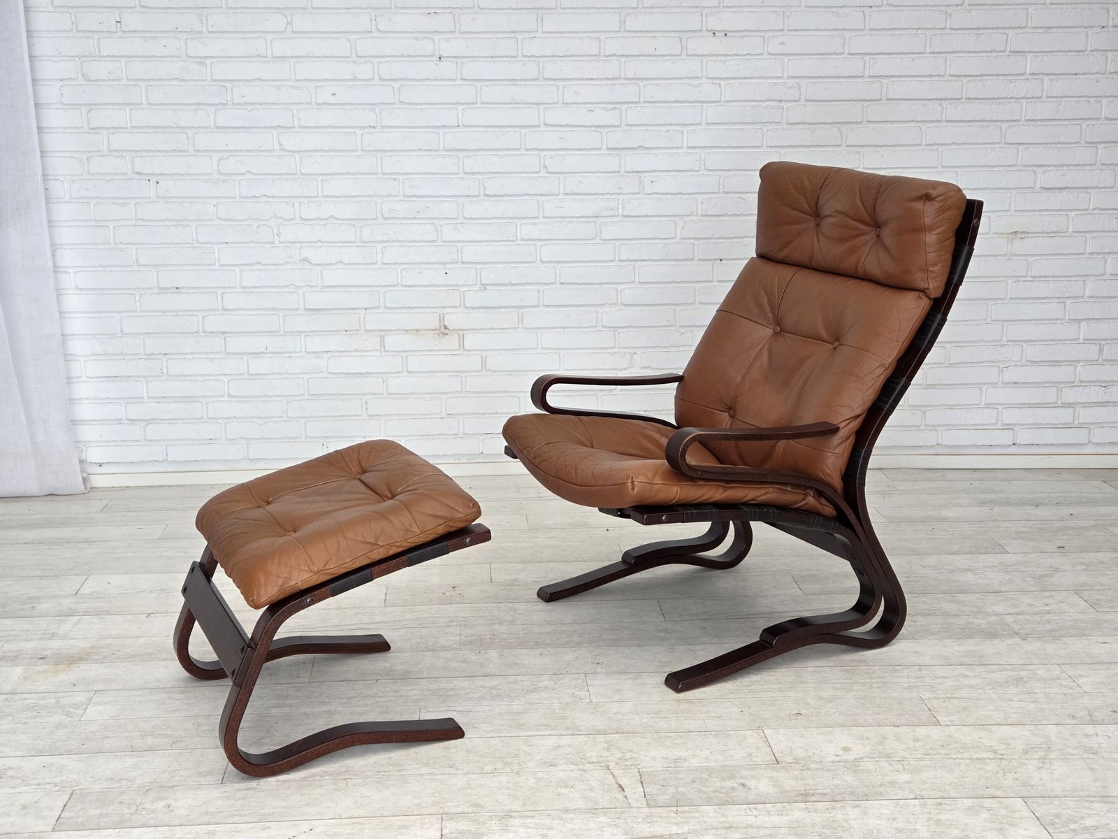 1970s, Norwegian Design By Else & Nordahl Solheim, Set Of 2 Chairs With Footstool, Model "Kengu". photo Furniture