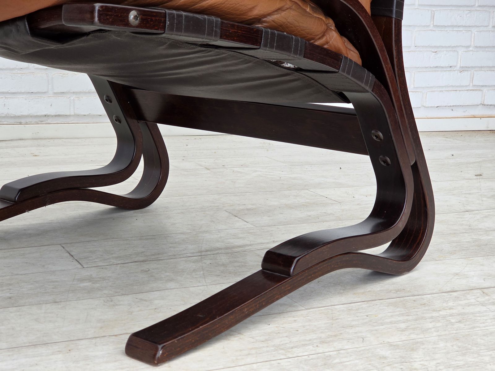 1970s, Norwegian Design By Else & Nordahl Solheim, Set Of 2 Chairs With Footstool, Model "Kengu". photo vintage