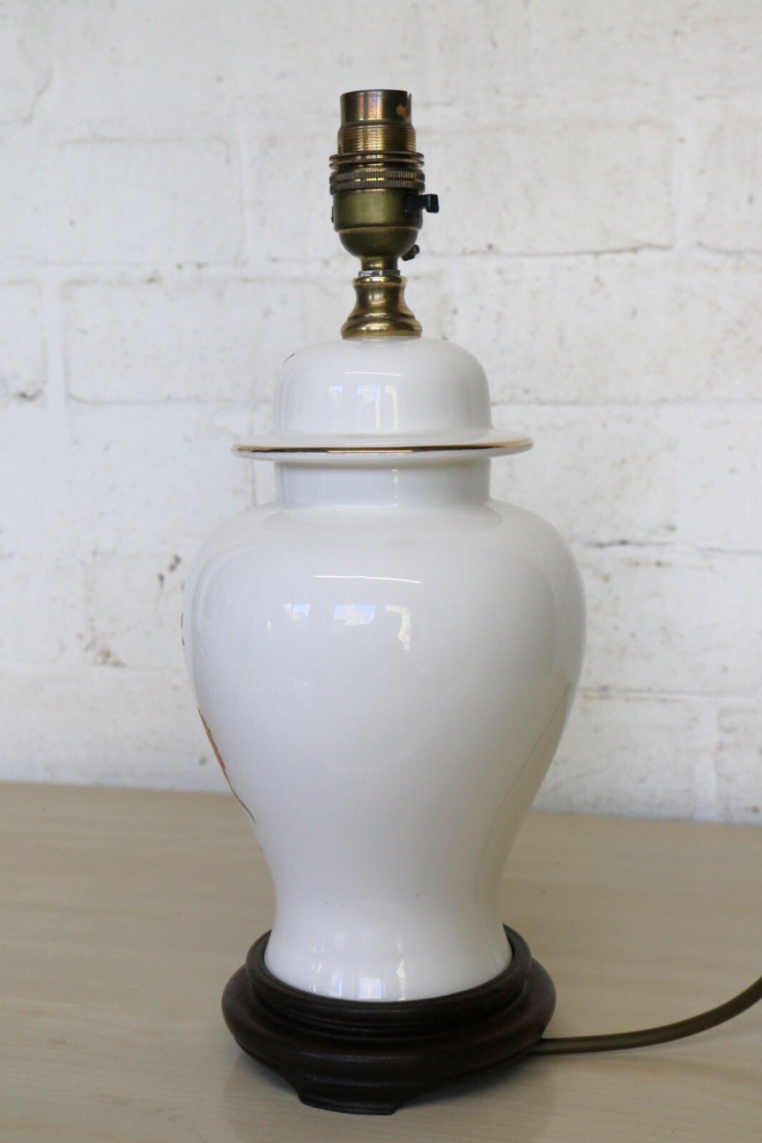 photo furniture Table Lamp Small Oriental Japanese Gilt Transfer Vintage Ceramic Lamp 1990's Vgc