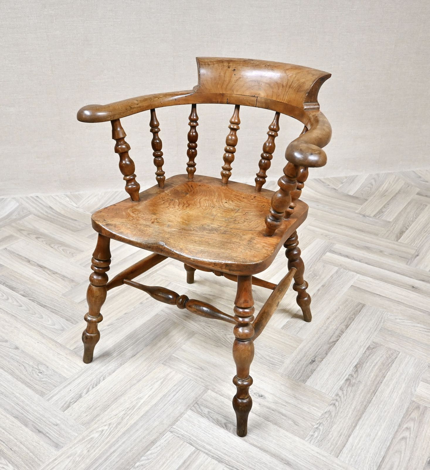 Antique Windsor Smoker's Bow Armchair photo furniture