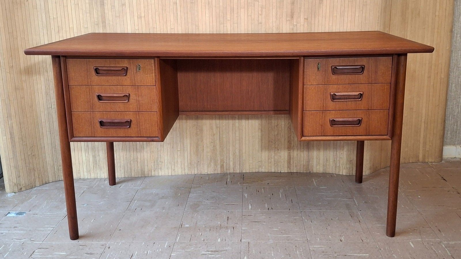 Fab 60s Mid Century Modern Danish Gunner Nielsen Tibergaard Teak Desk W/ 2 Keys photo for sale
