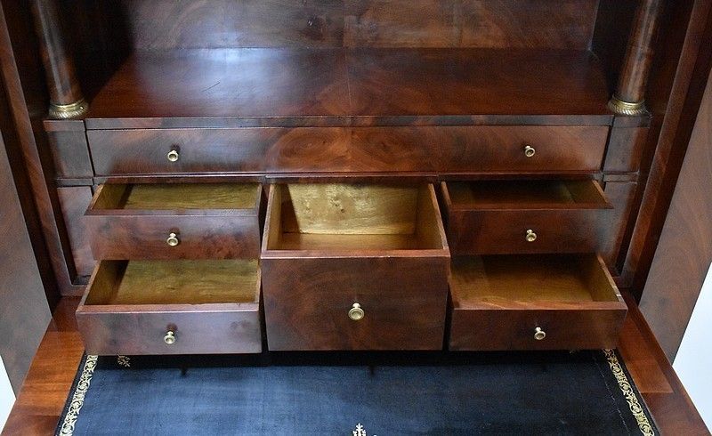 photo furniture Restoration Secretary, 19th