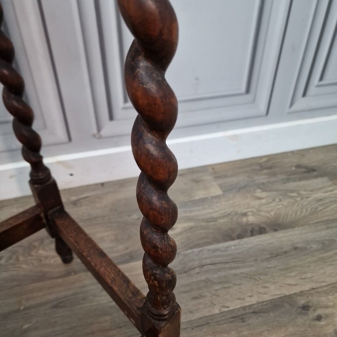 photo furniture Antique Oak Hall Table – Solid Wood Barley Twist Legs – Jacobean Style Lamp Side
