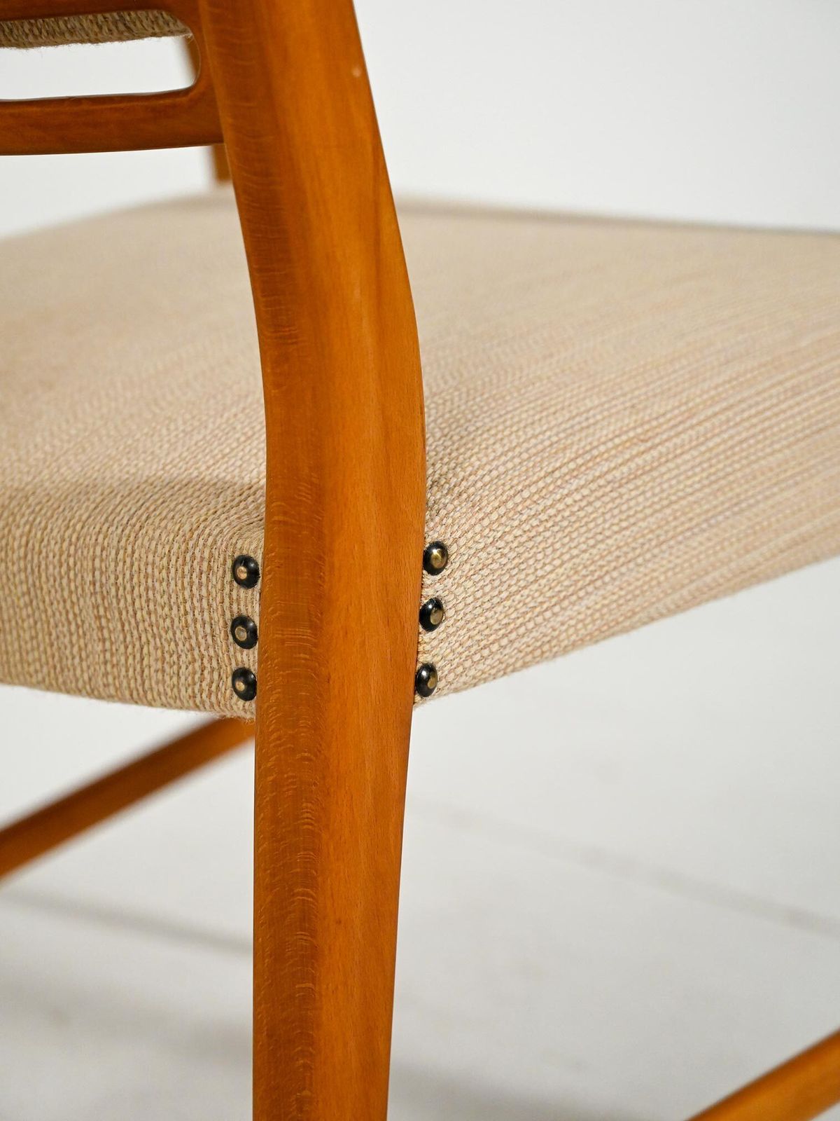 photo furniture Pair Of “Futura” Chairs By David Rosén In Teak