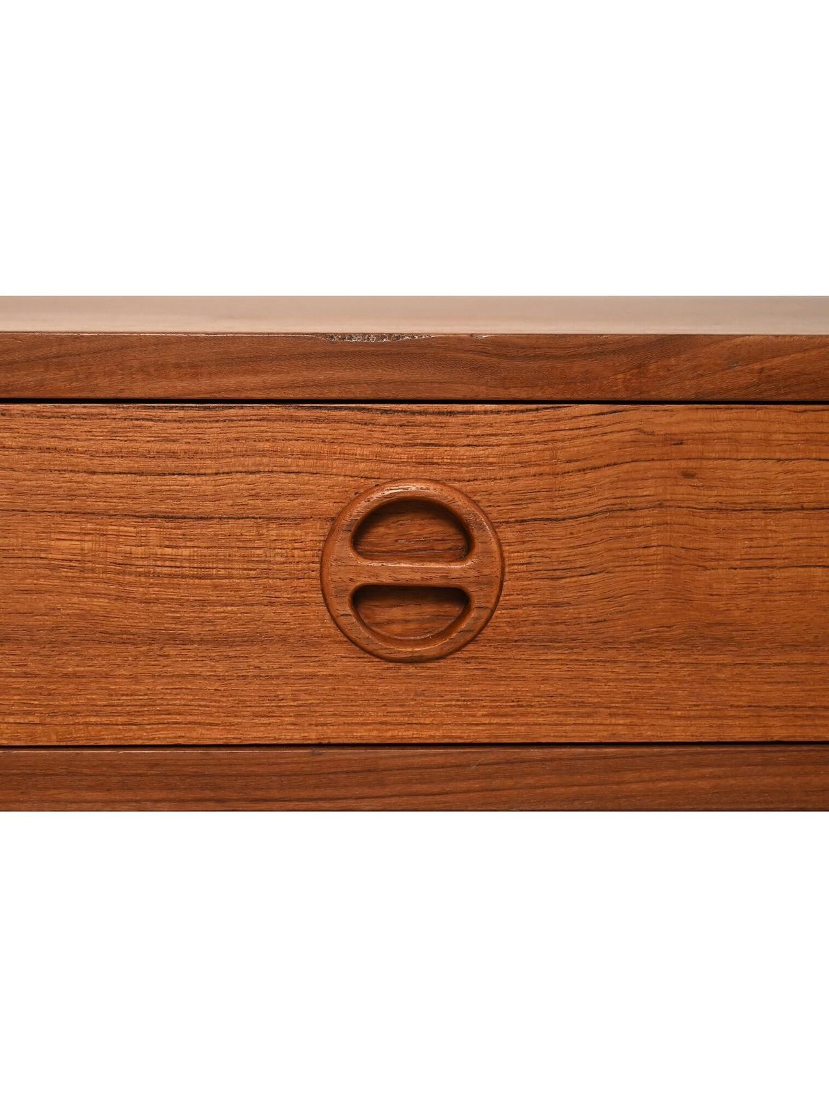 “Domino” Entrance Cabinet By A. Wahl Iversen photo vinterior