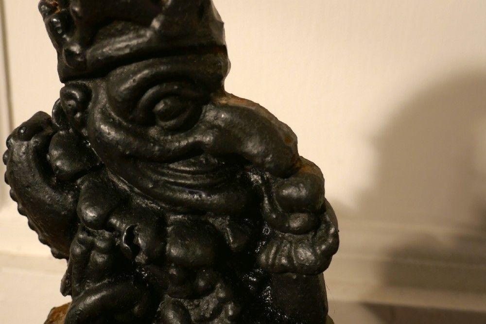 19th Century Cast Iron Mr Punch Door Stop photo vinterior
