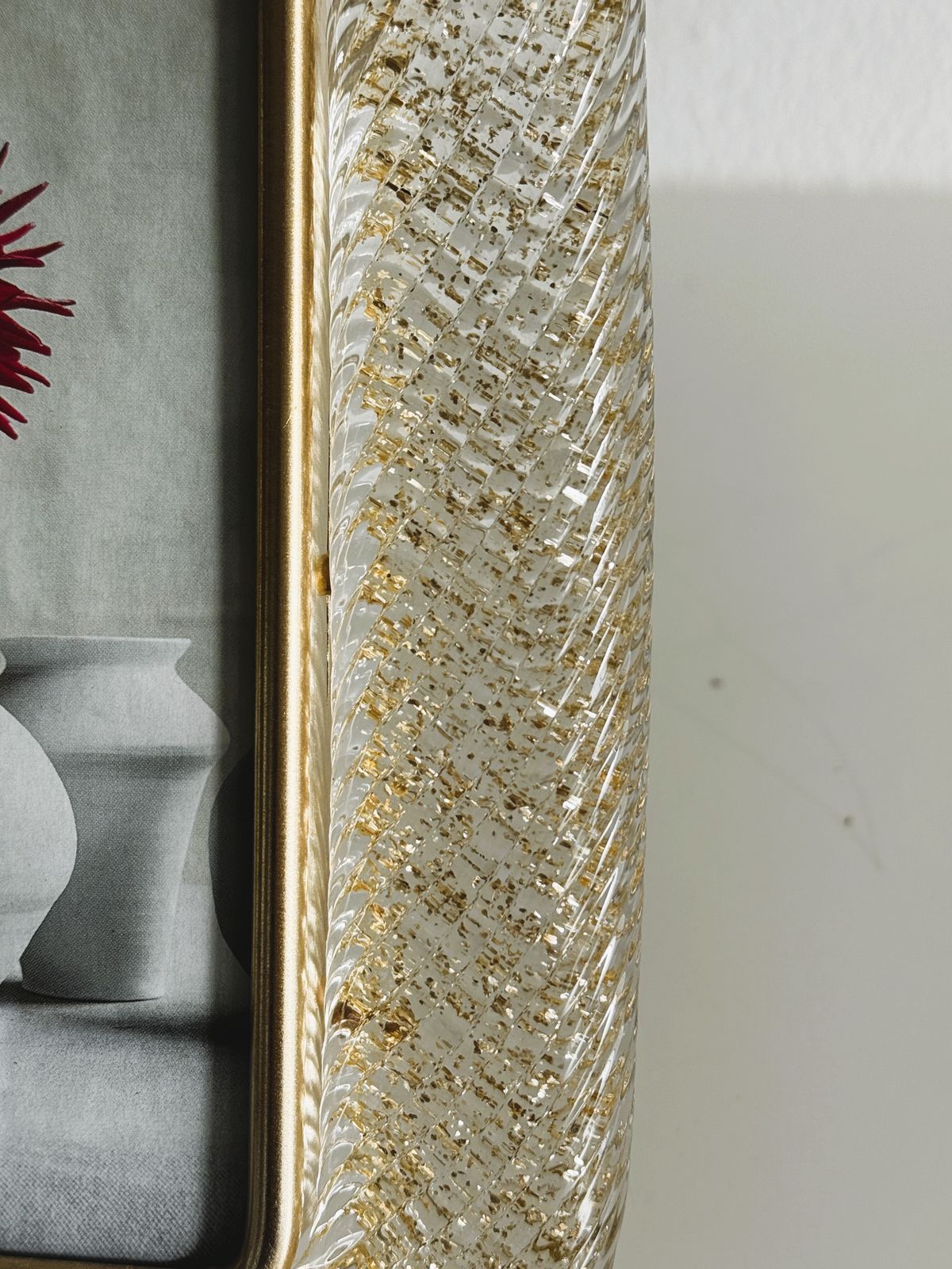 photo furniture Italian Murano Twist Glass Picture Frame In Golden Color Glitter