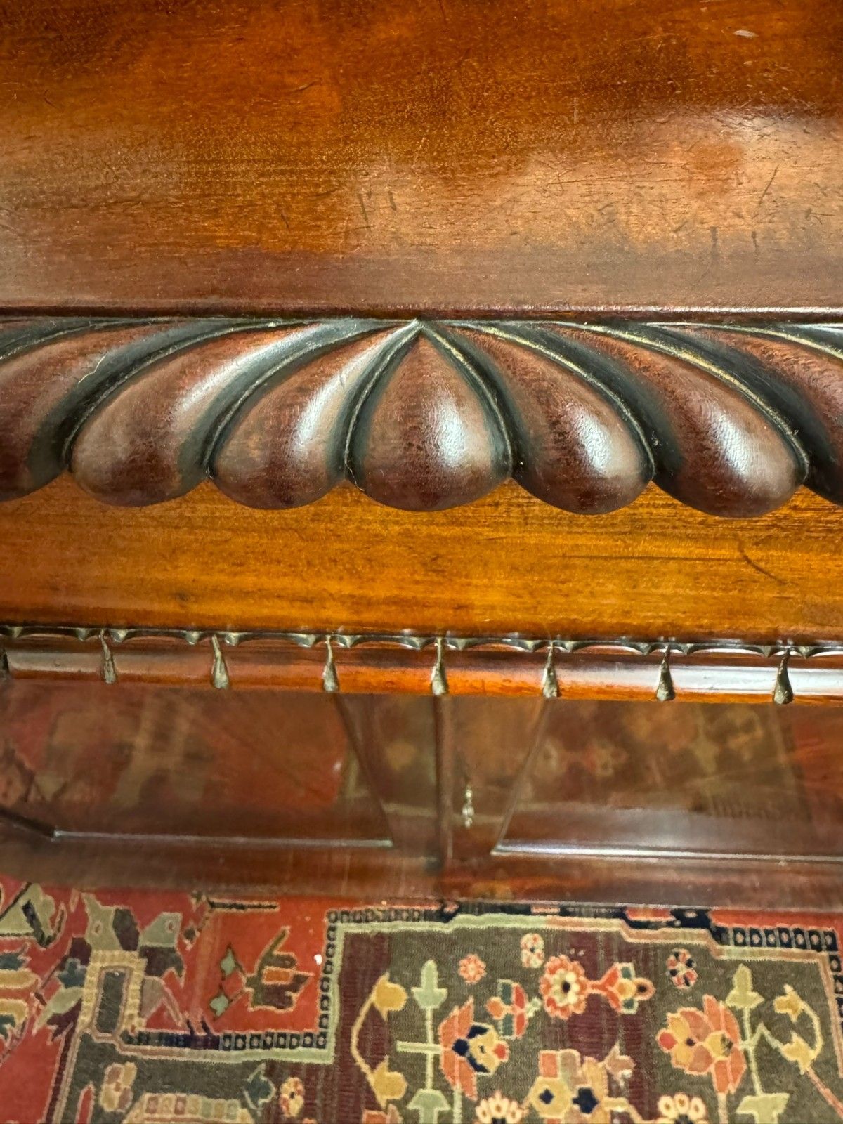 photo vintage Outstanding Quality Antique Mahogany Side Cabinet Circa 1830