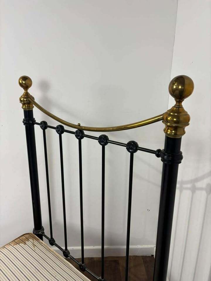 Reproduction Victorian Style Brass & Iron Single Bed photo 329.0