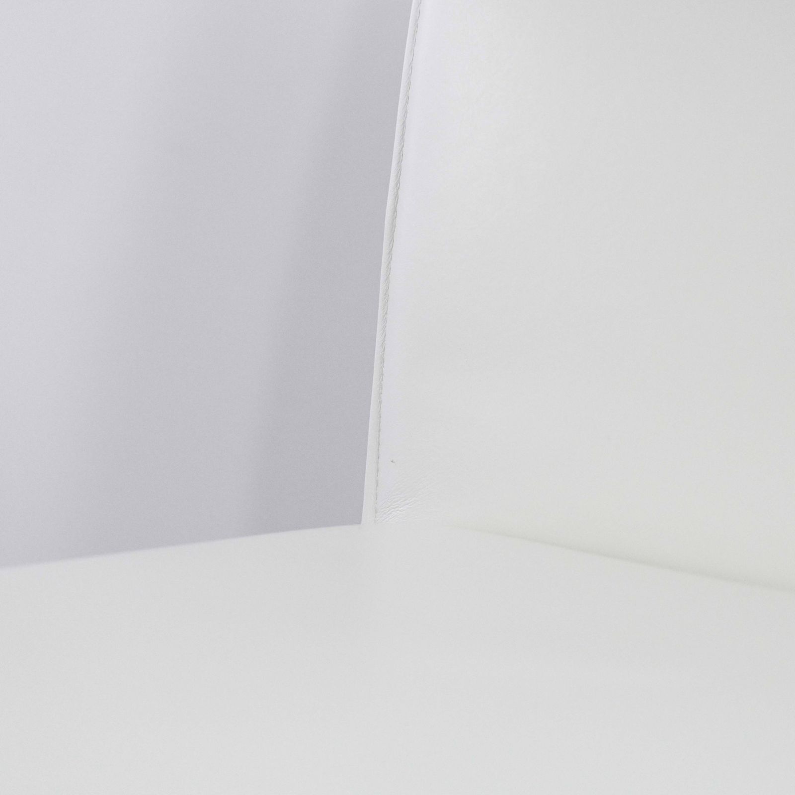 photo for sale Set Of 4 Vol Au Vent Chairs In White Leather Designed By Mario Bellini For B&B Italia