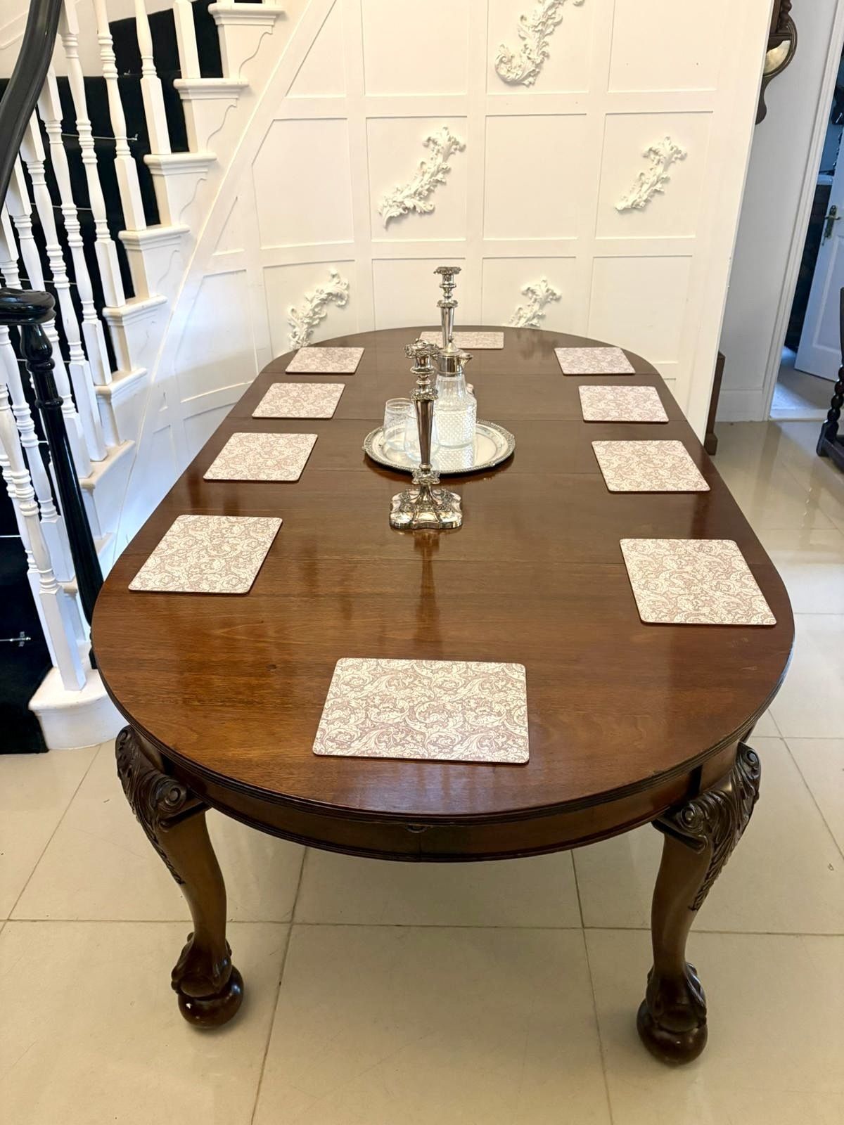 Antique Quality 19th Century 10 Seater Figured Mahogany Extending Dining Table With Carved Claw And Ball Legs photo vinterior