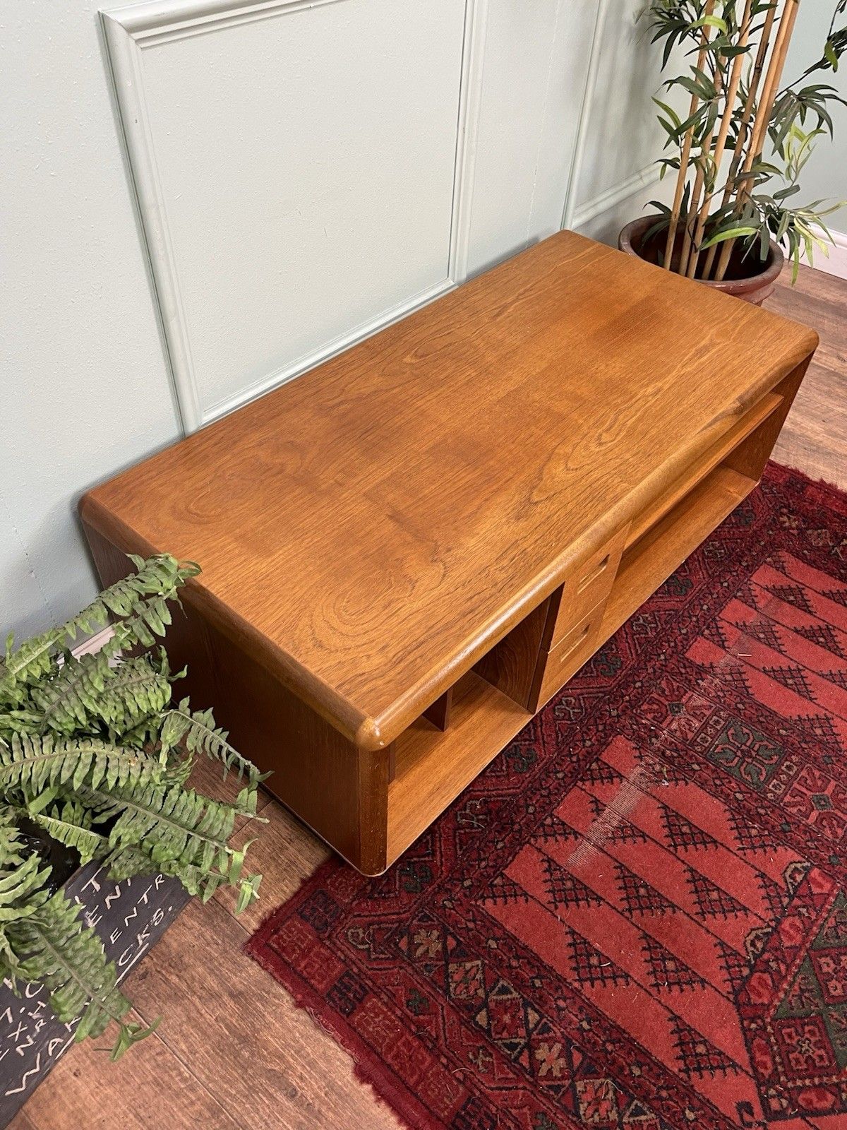 Stunning Mid Century Retro Teak Coffee Table, Media Cabinet, Gplan Ercol Style photo vinterior