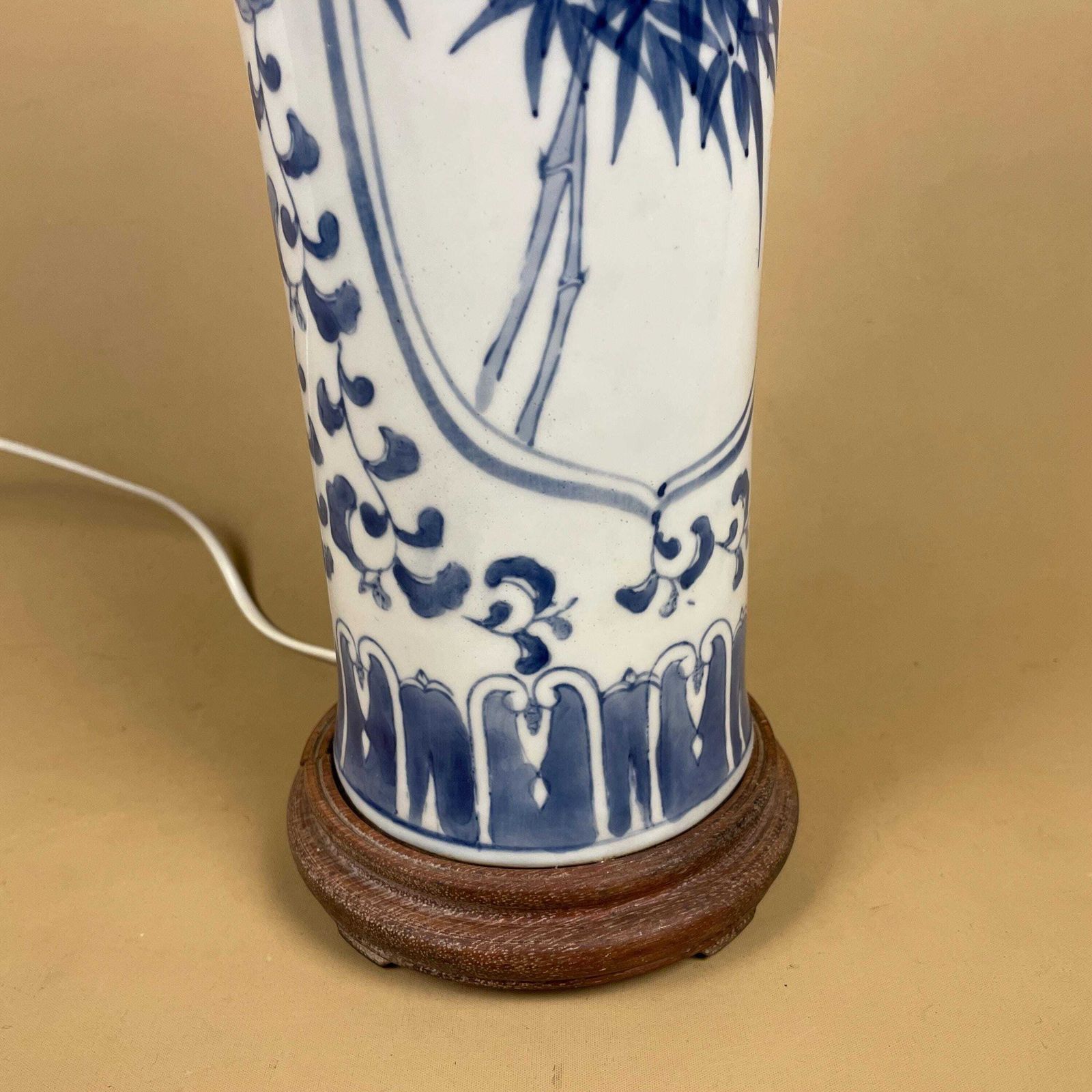 photo for sale Oriental Ceramic Lamp Blue White Ginger Jar Hand Painted Floral Vintage Porcelain Table Lamp Classic Chinoiserie Ornate Pattern Wood Base