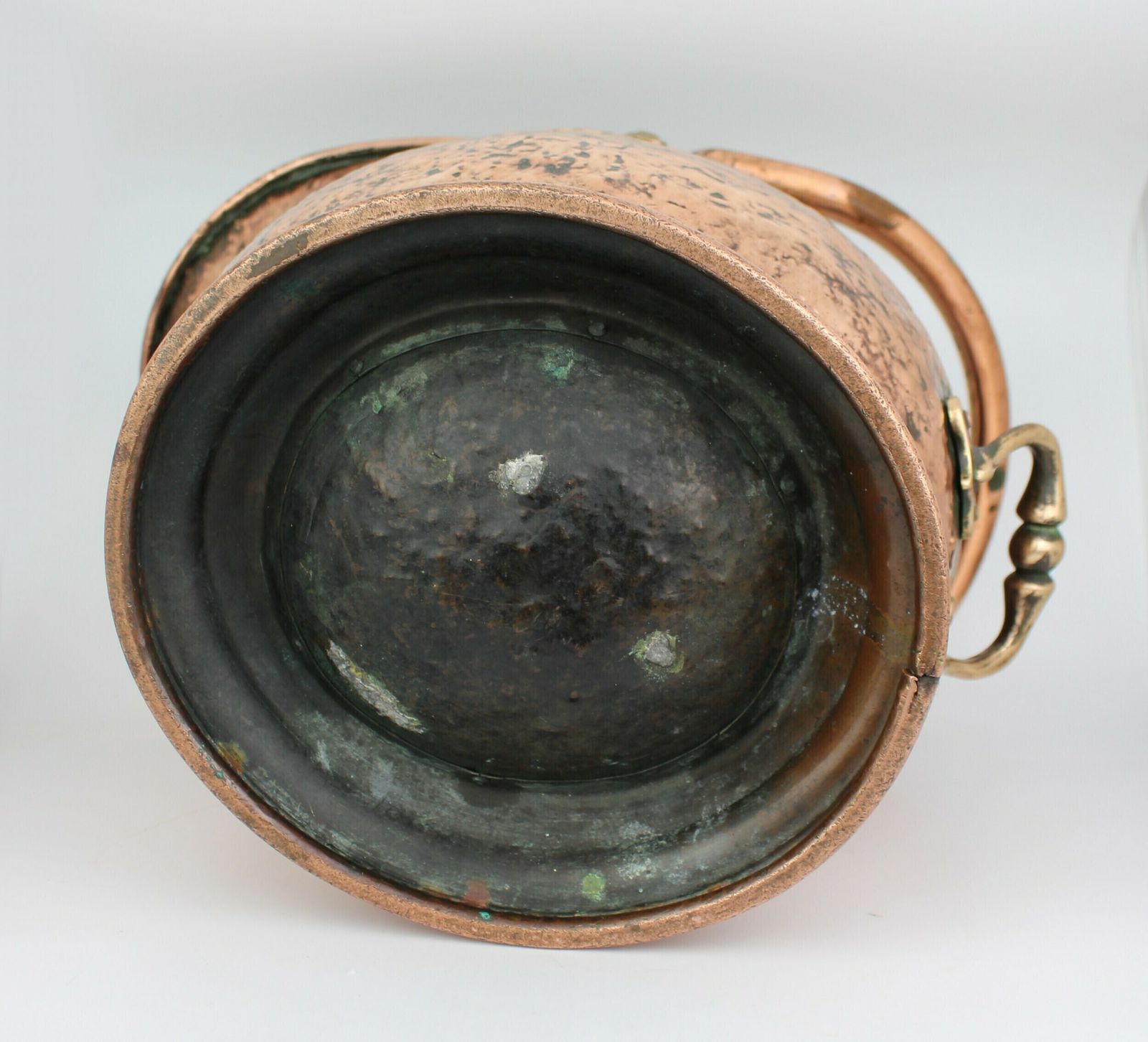 Victorian Helmet Shaped Copper Coal Scuttle photo vinterior