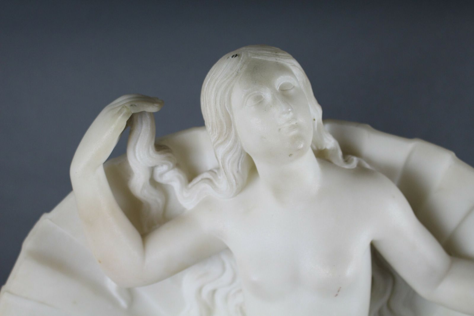 Early 19th C. Marble Sculpture Of Venus On Mahogany Pedestal photo Art