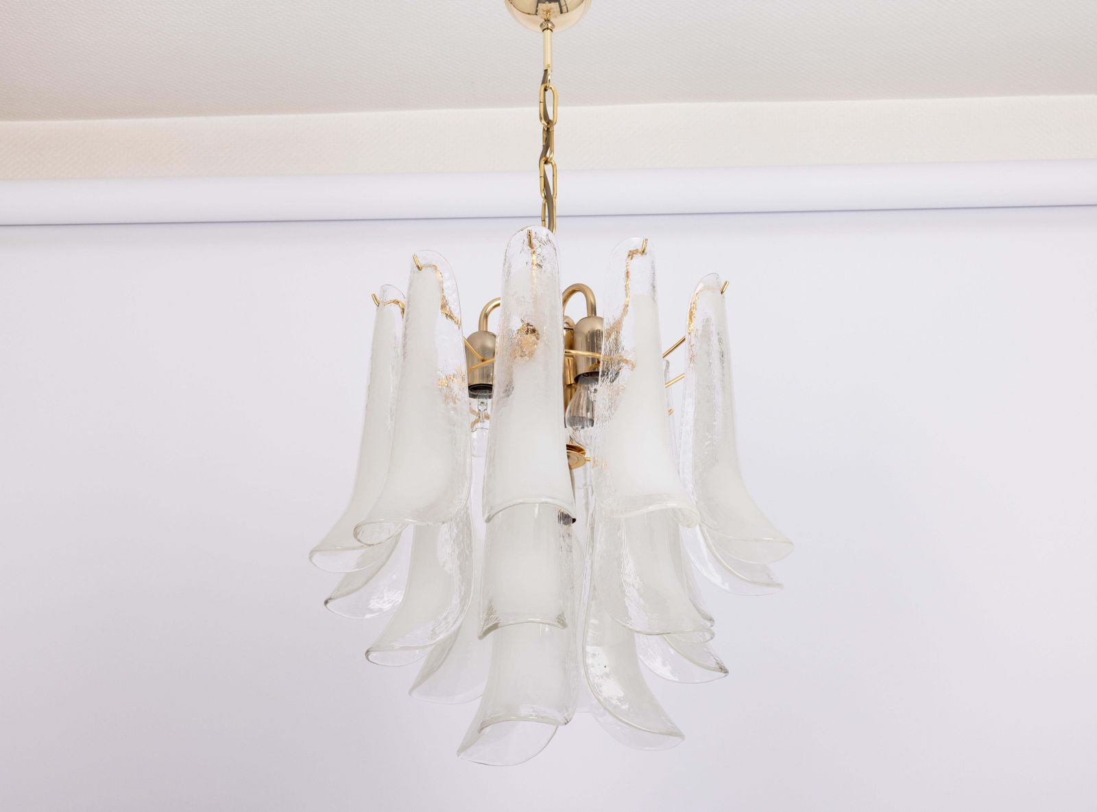 Stunning Large Murano Glass Petals Chandelier Italy, 1980s photo 1642.0
