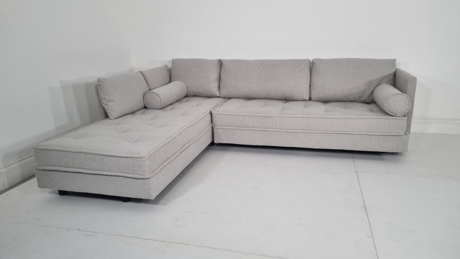 Ligne Roset Nomade L Shape In Grey Soft Boucle In Excellent Condition photo furniture