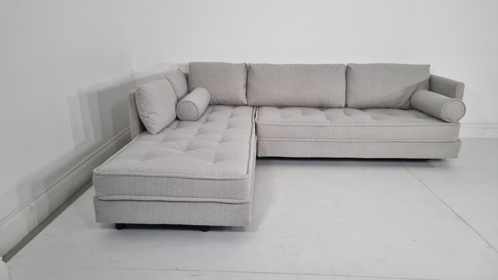 Ligne Roset Nomade L Shape In Grey Soft Boucle In Excellent Condition photo for sale