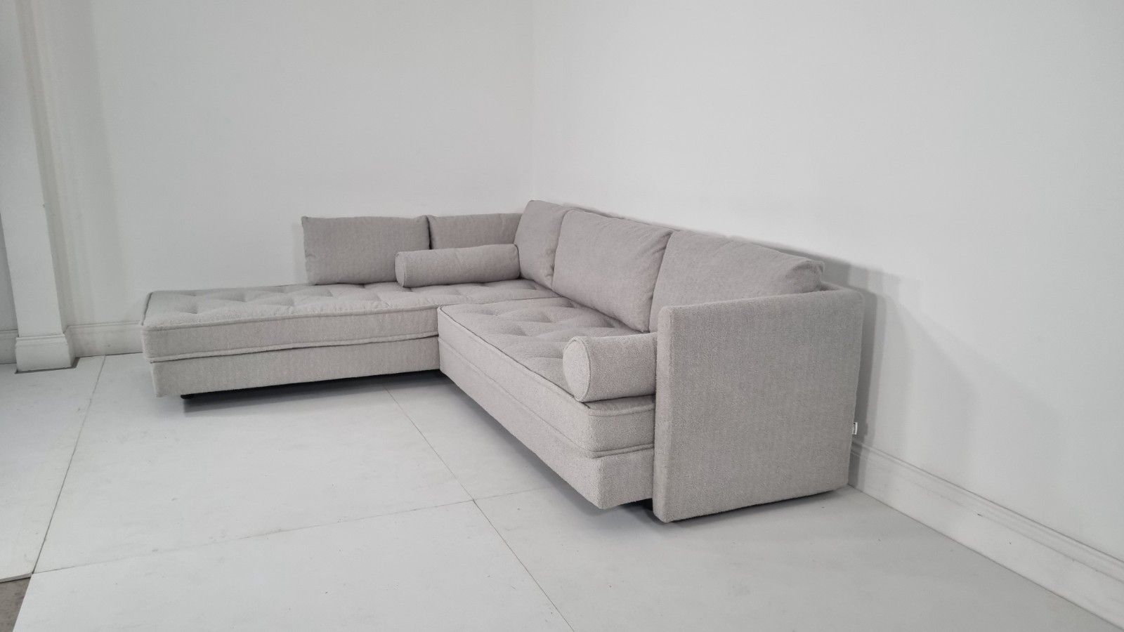 photo vintage Ligne Roset Nomade L Shape In Grey Soft Boucle In Excellent Condition