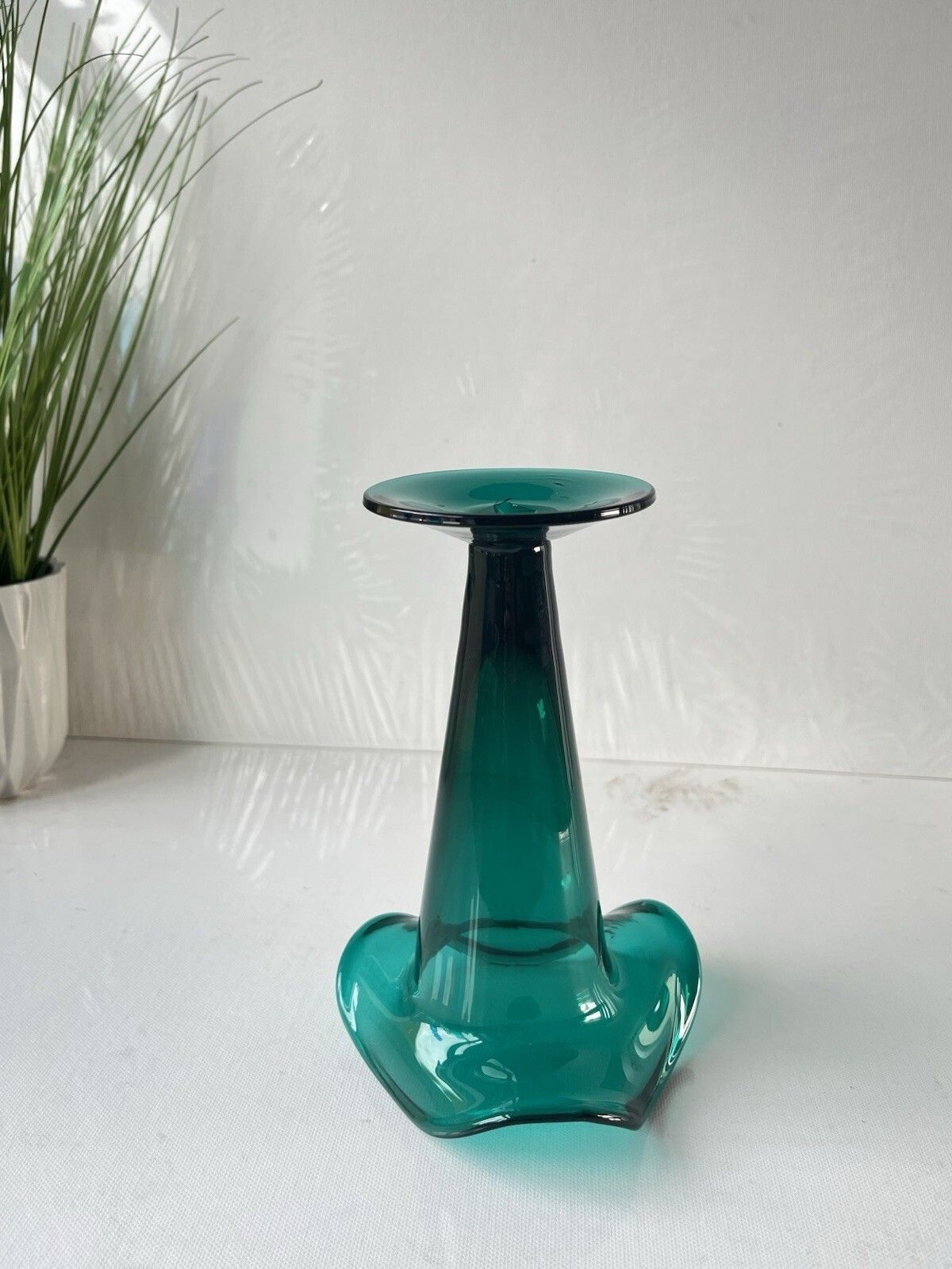 75.0 Gorgeous Antique 19th Century C1860 Bristol Green Glass Ruffled Rim Edge Vase photo