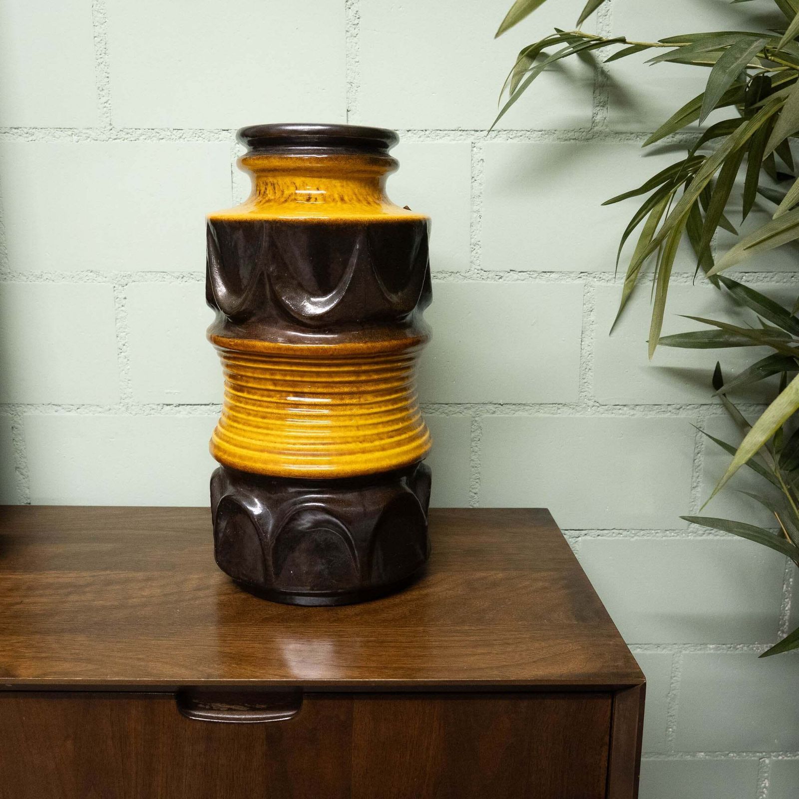 Floor Vase Ethnic Decor In Light And Dark Brown   Carstens Tönnieshof 7911 40    1960s photo for sale