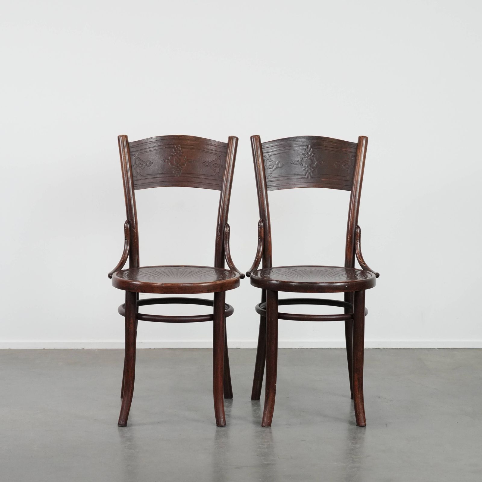 Set Of Two Timeless Vintage Wooden Cosmos Bistro Design Chairs With Beautiful Carvings