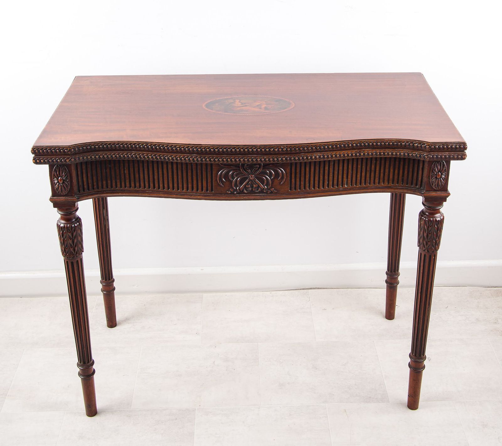 Edwardian Hepplewhite Style Mahogany Fold Over Card Table With Painted Medallion C.1910 photo vinterior