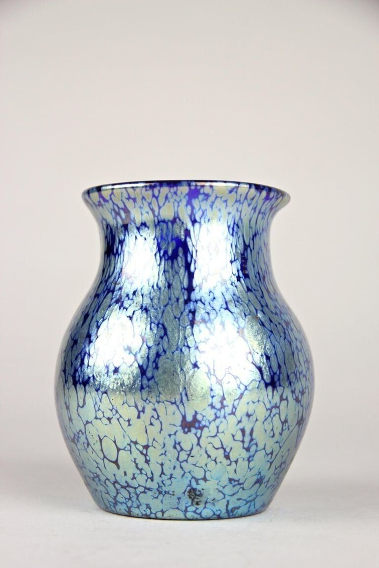 20th Century Loetz Witwe Blue Glass Vase   Decor Cobalt Papillon, Cz, Ca. 1903 photo for sale