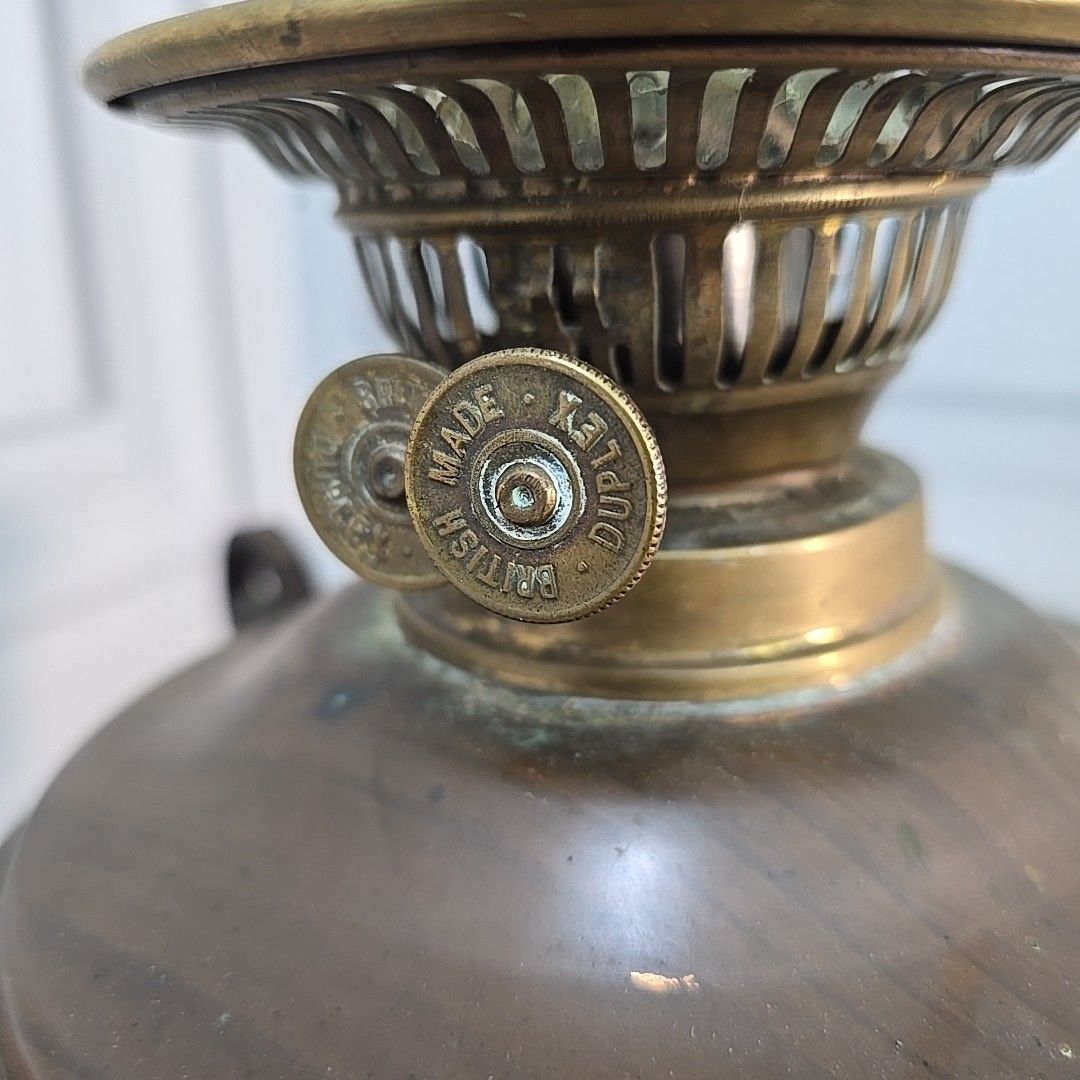 photo vinterior Antique Standard Lamp Copper & Brass Oil Light Wrought Iron Stand For Rewire