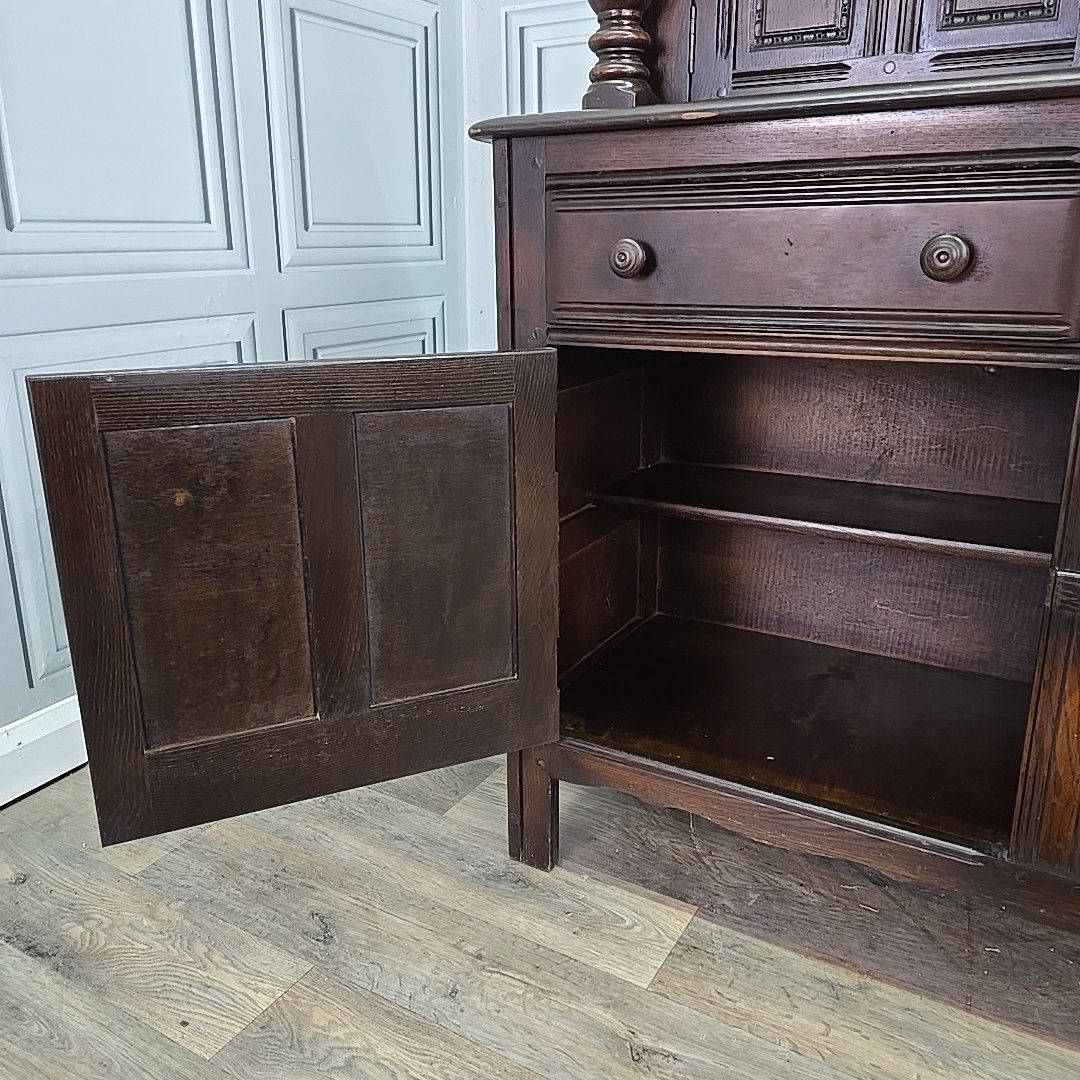 photo vinterior Vintage Ercol Sideboard Buffet Cabinet – Elm Court Cupboard Jacobean Style