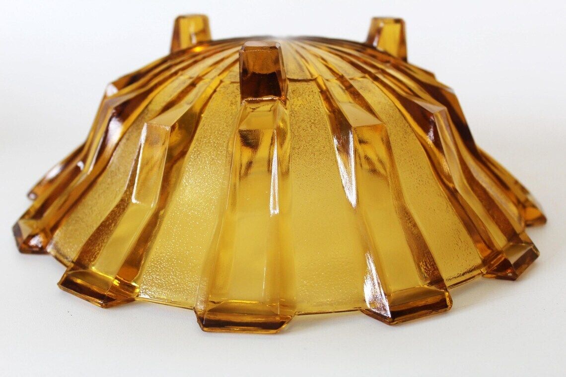 photo vintage Large Vintage Art Deco Circa 1930s Amber Glass Fruit Bowl Belgium By Scailmont Henri Heemskerk Geometric Design Centerpiece