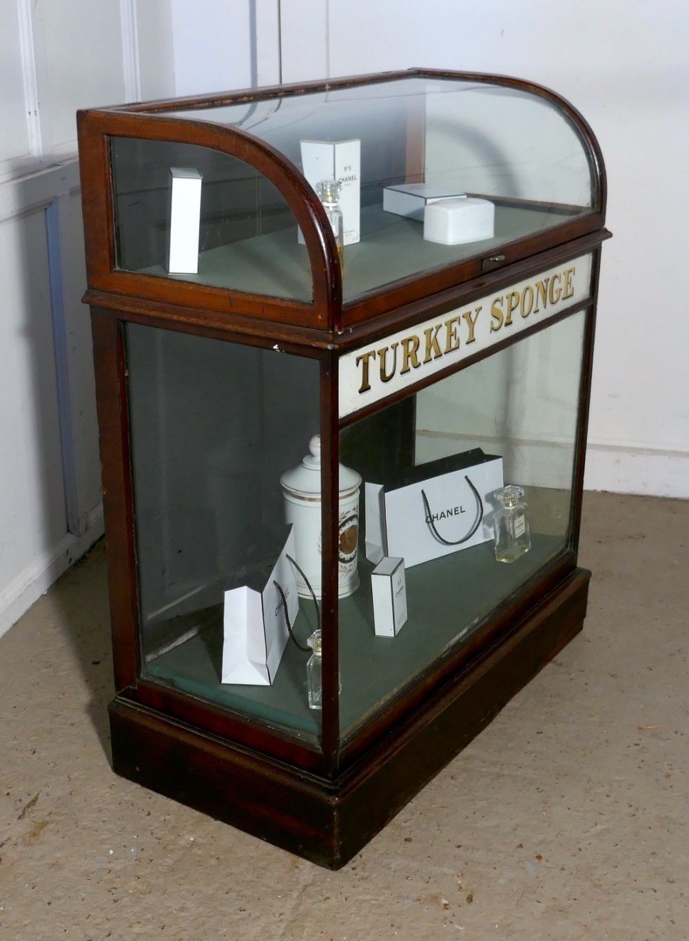 photo for sale Turkey Sponge Chemist Shop Display Cabinet