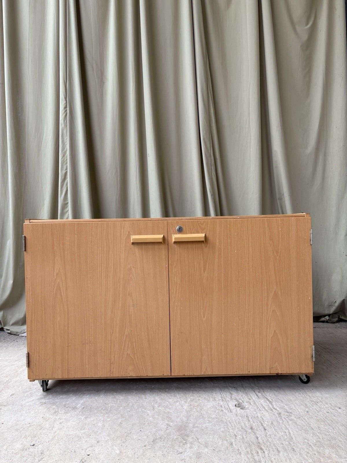 Vtg Late Mid Century 90s Modernist Media Cabinet Unit Sideboard Lp Storage R1070 photo for sale