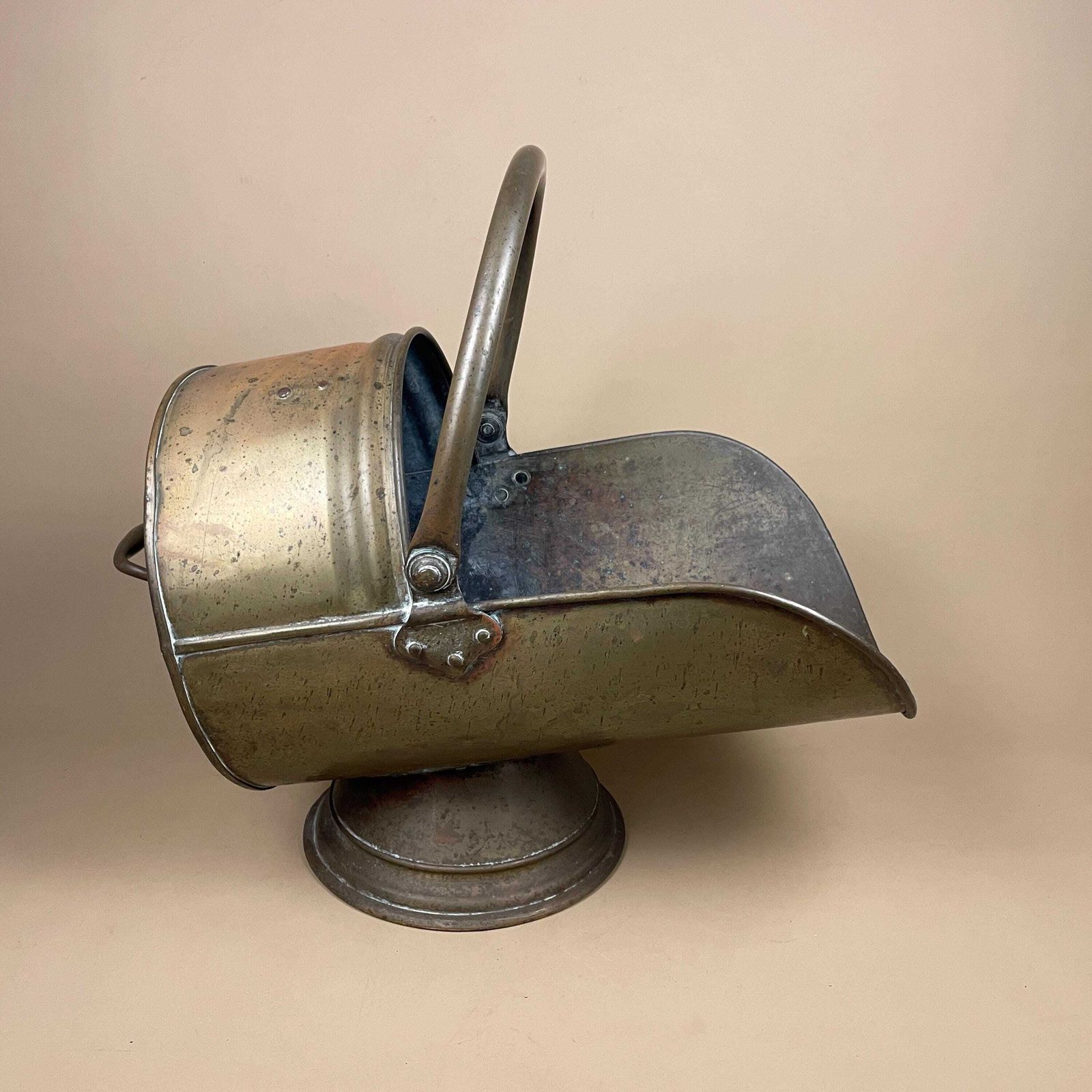 Antique Metal Gold Brass Coal Bucket Handle Fireside Fire Side Scuttle Log Helmet Farmhouse Cottage Aged Patina Vintage Fireplace Logs Heavy