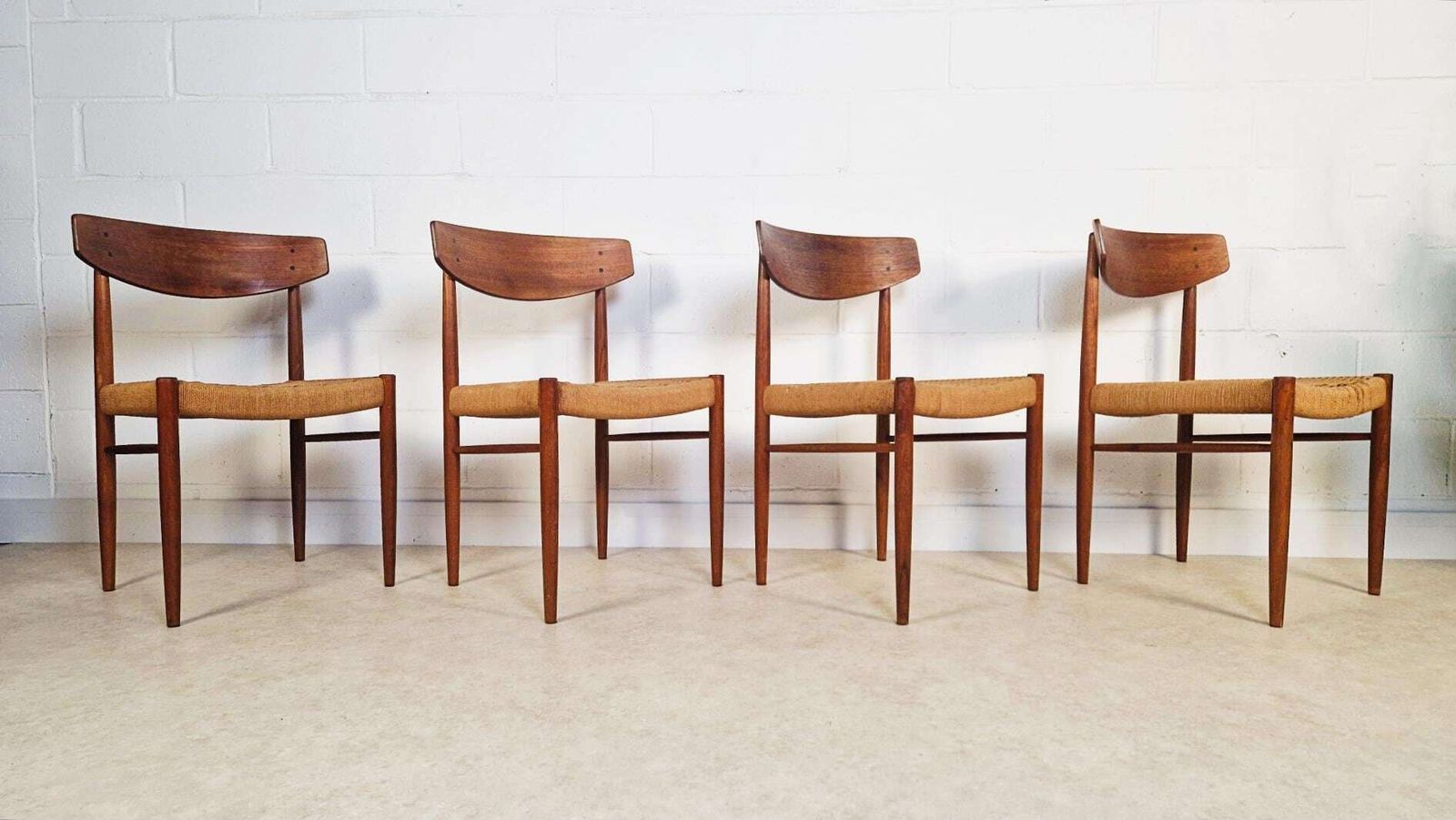 Set Of 4 A.M Møbler Model 501 Vintage 1960s Danish Mid Century Teak & Cord Dining Chairs Pg063