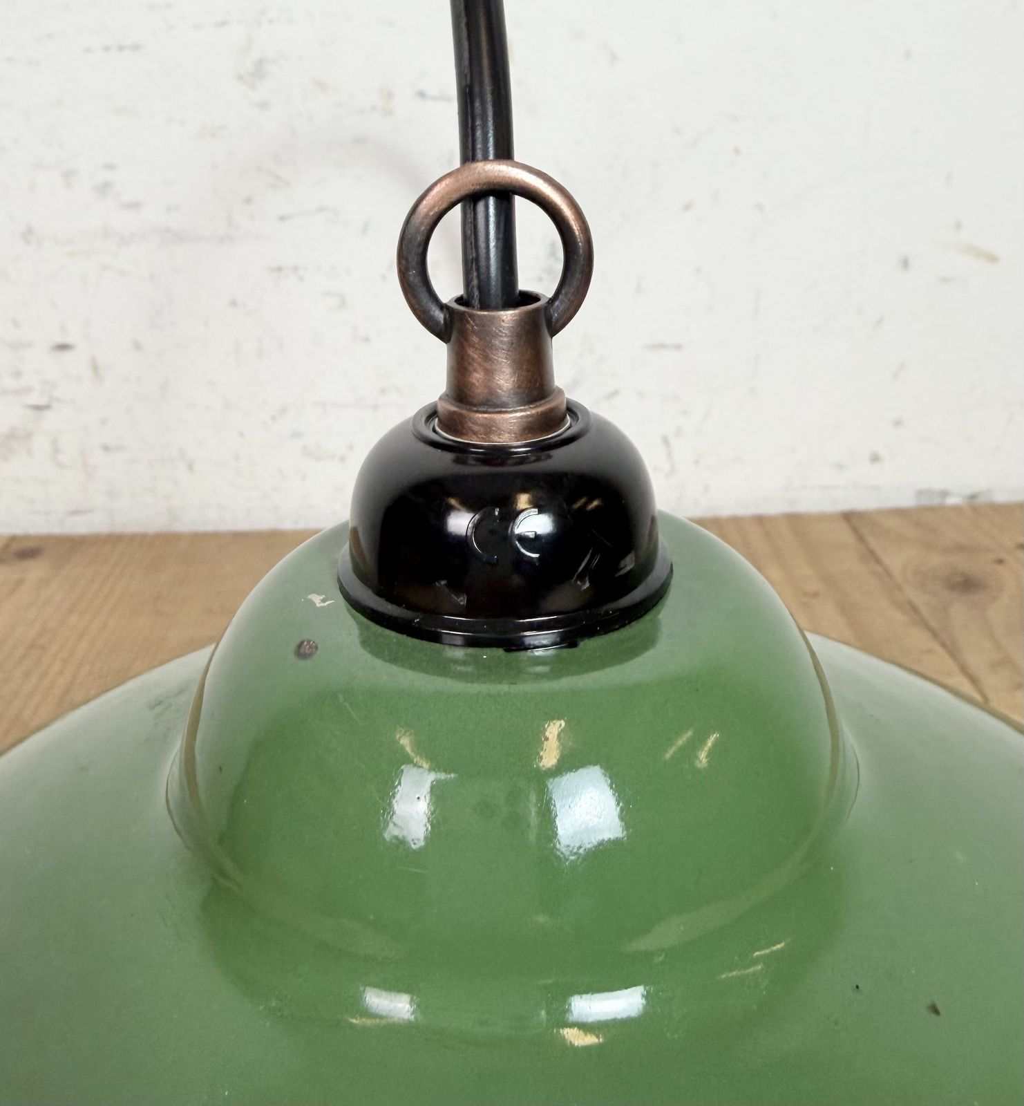 photo vinterior Industrial Green Enamel Factory Pendant Lamp, 1960s, 2x