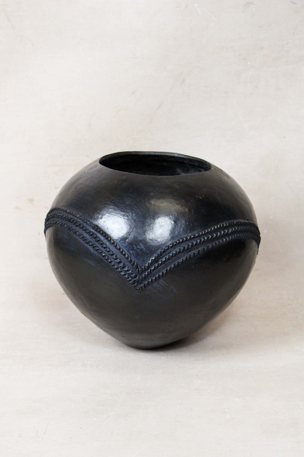 Zulu Pot   163.3, African photo furniture