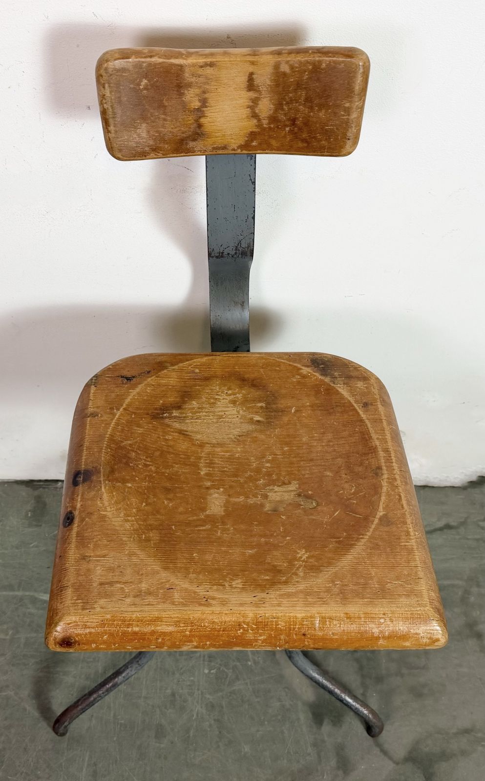 photo furniture Industrial Factory Swivel Chair, 1950s