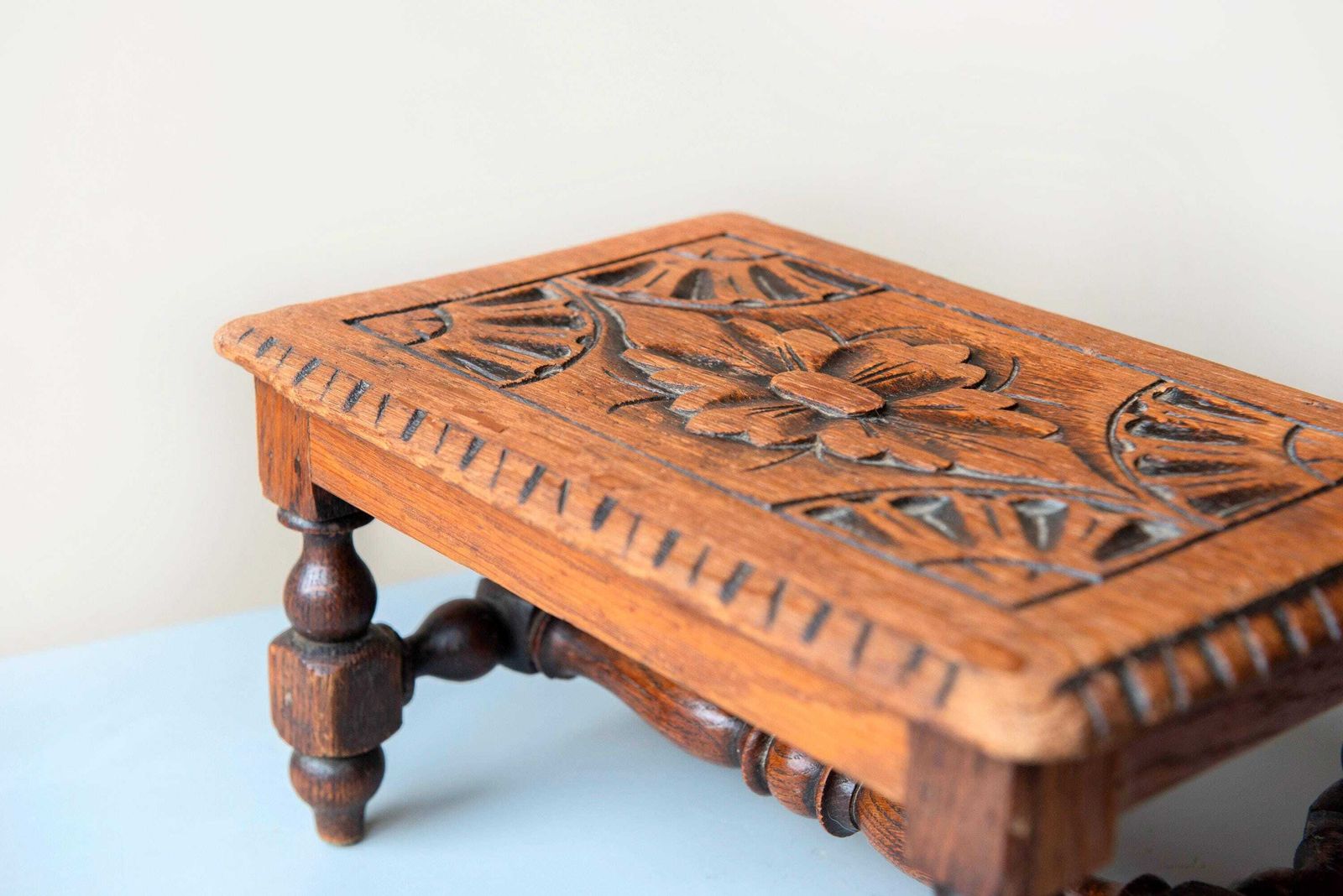 photo furniture Antique Hand Carved Oak Stool – 19th Century Folk Art – Small Footstool / Plant Stand