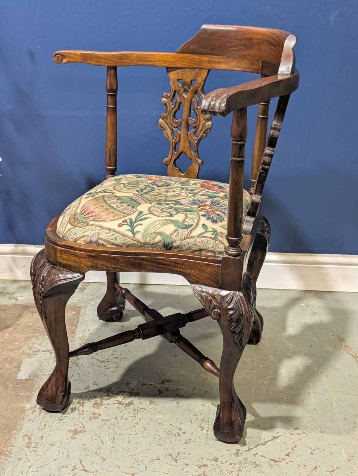 225.0 Chippendale Style Mahogany Corner Chair Edwardian Hall Ornate Carved Claw Feet photo
