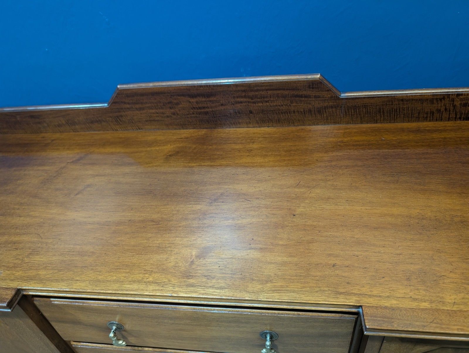 photo furniture Antique Edwardian Mahogany Sideboard Buffet Cabinet Cupboard Drawers Service