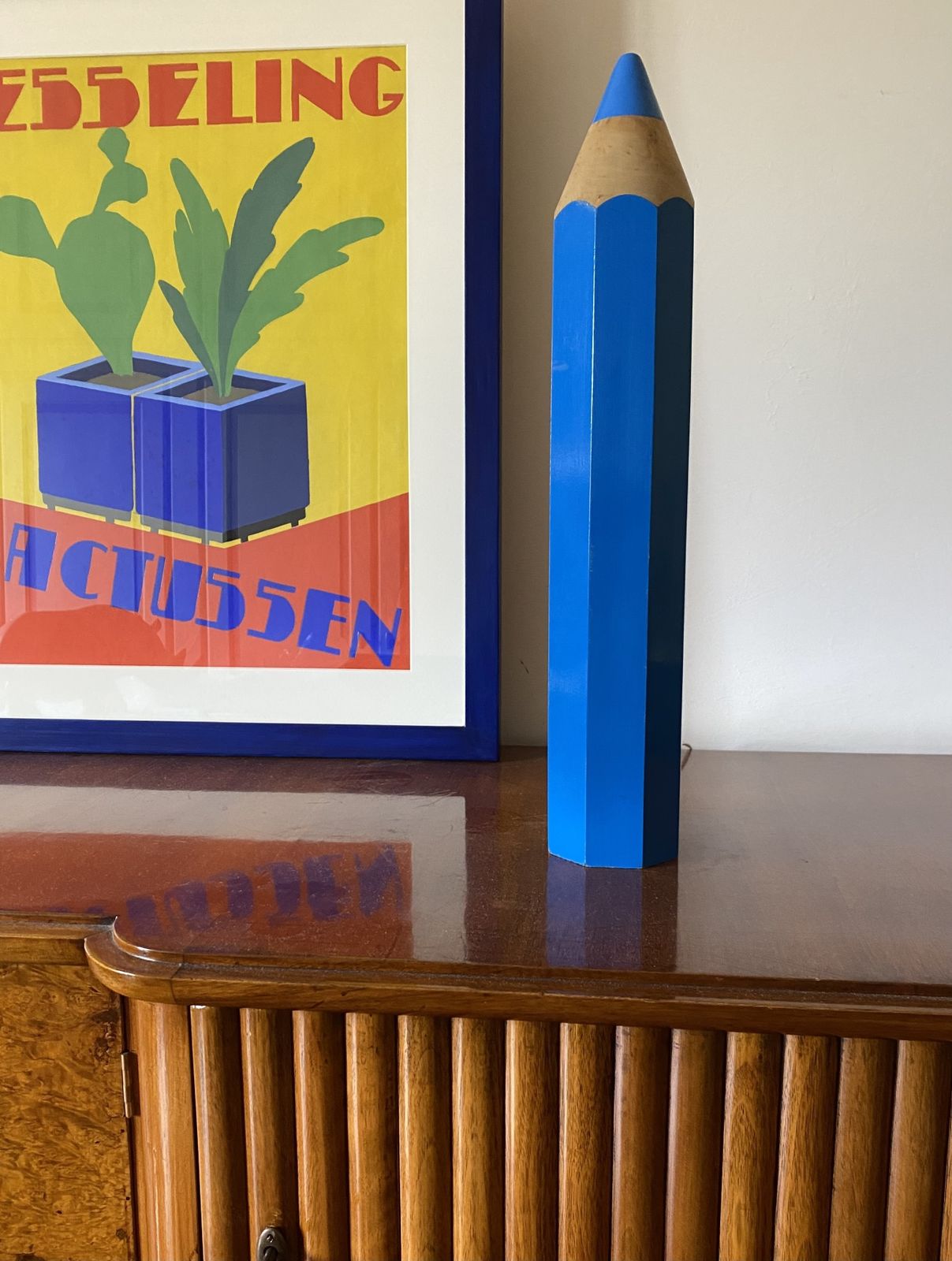 photo furniture Michel Aroutcheff, Postmodern Blue Pencil Table Lamp, Ed. Vilac France 1980s