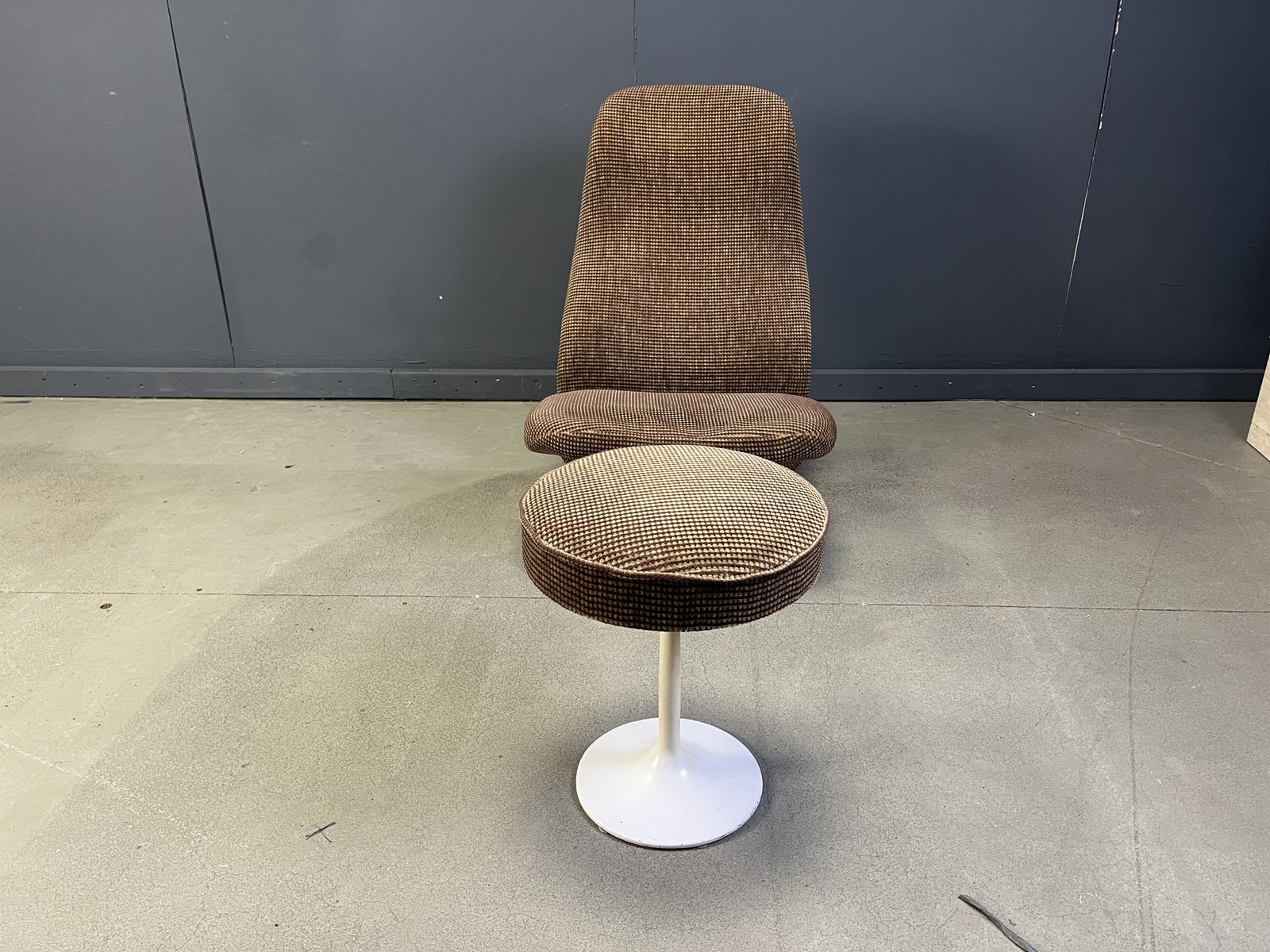 Pierre Paulin Concorde F784 Chair, 1970s photo furniture