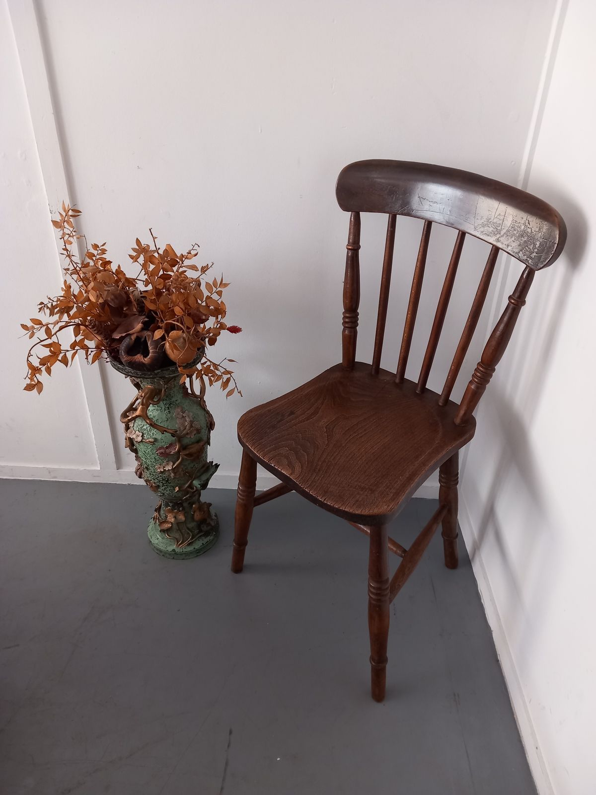 Set Of Four Antique Windsor Dining Chairs photo 240.0