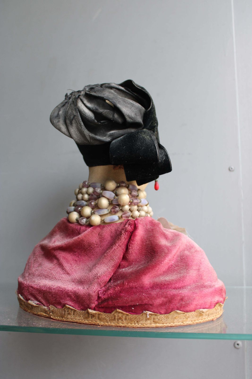 Papier Mâché And Fabric Bust Depicting An Elegant Woman Art Deco France 1920s photo vinterior