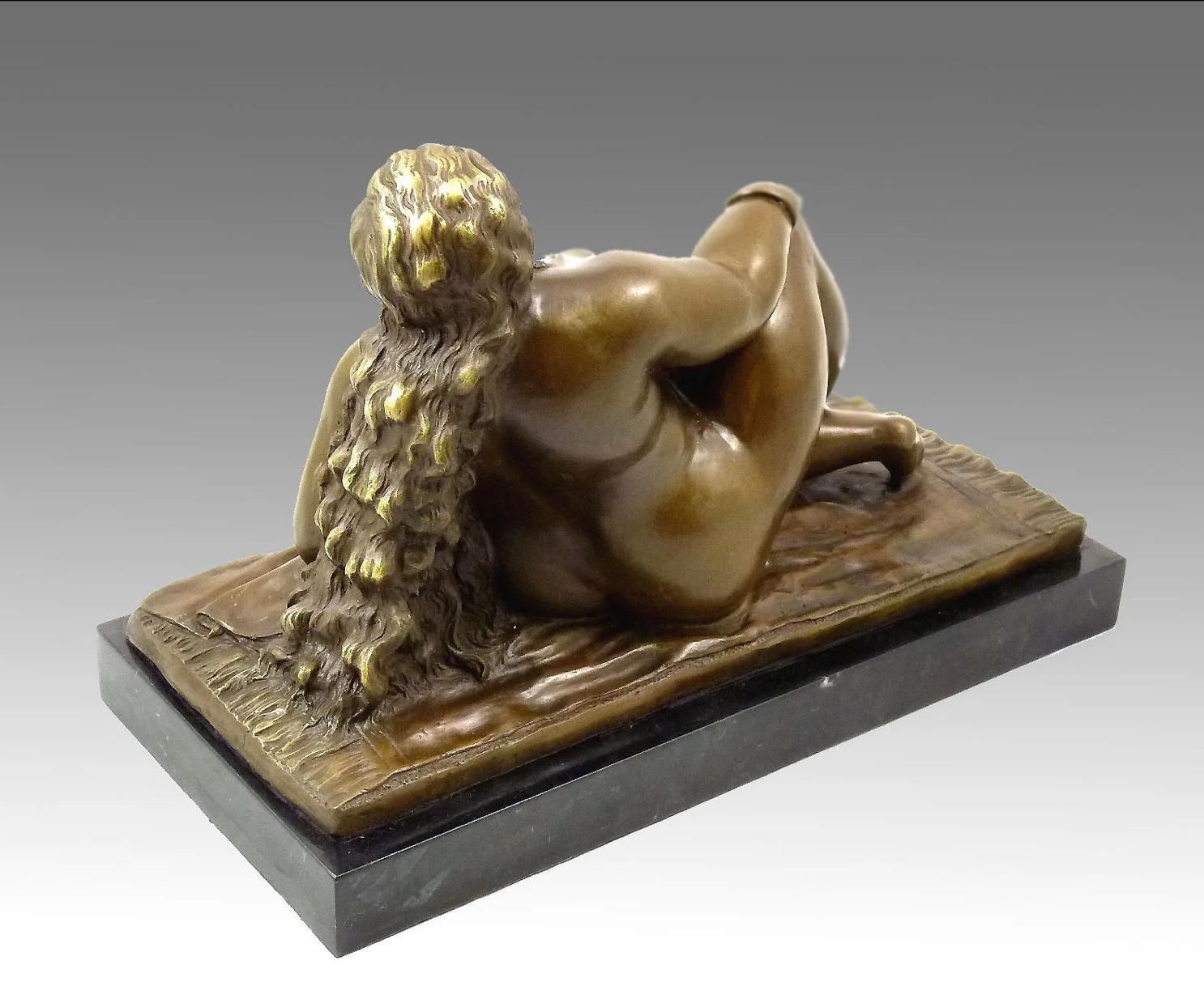 Sculpture Woman At The Beach In Bronze, Contemporary Style, 20th Century photo vintage