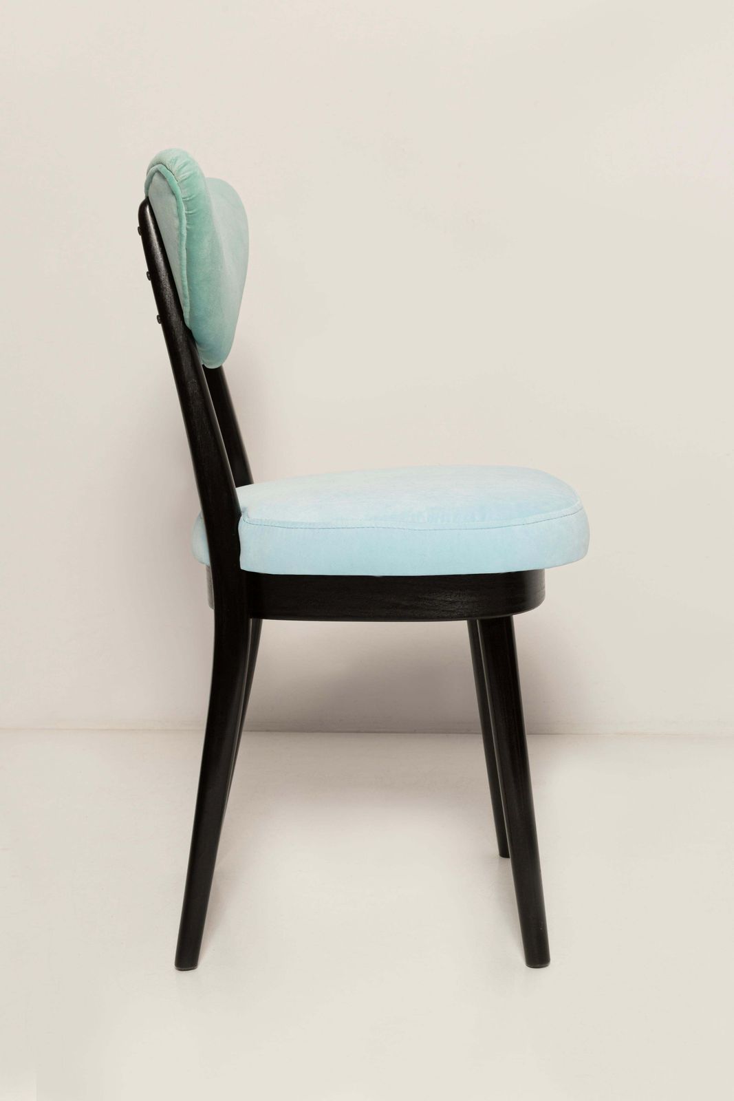 Set Van Acht Mid Century Stoelen Met Hartvormige Zitting, Groen En Blauw Gemêleerd Fluweel, Europa, Jaren 1960 photo for sale