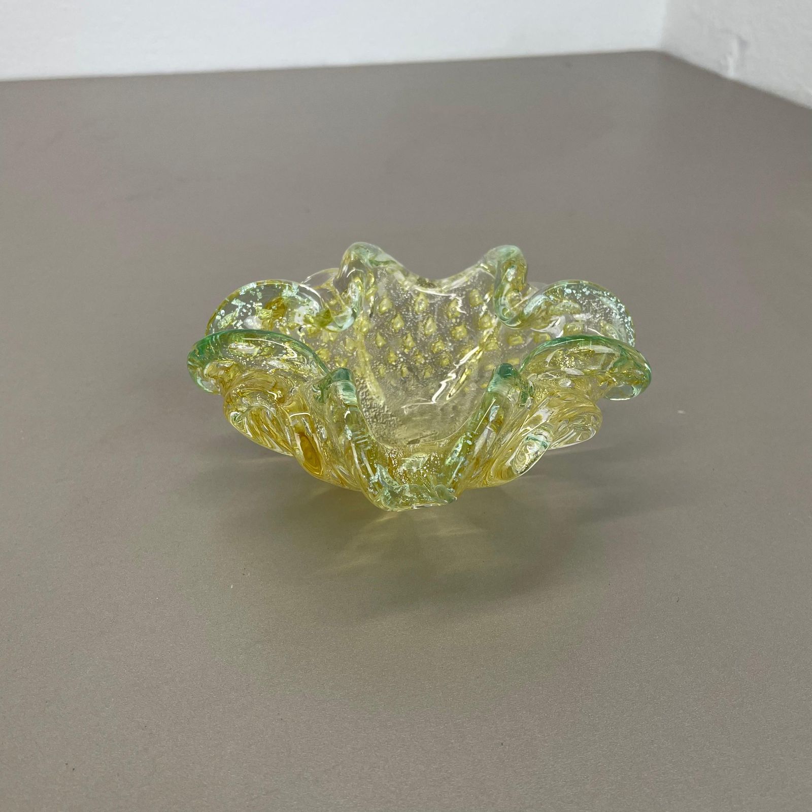 Murano Glass "Flakes" Bowl Element Shell Ashtray By Barovier + Toso, Italy, 1970 photo furniture
