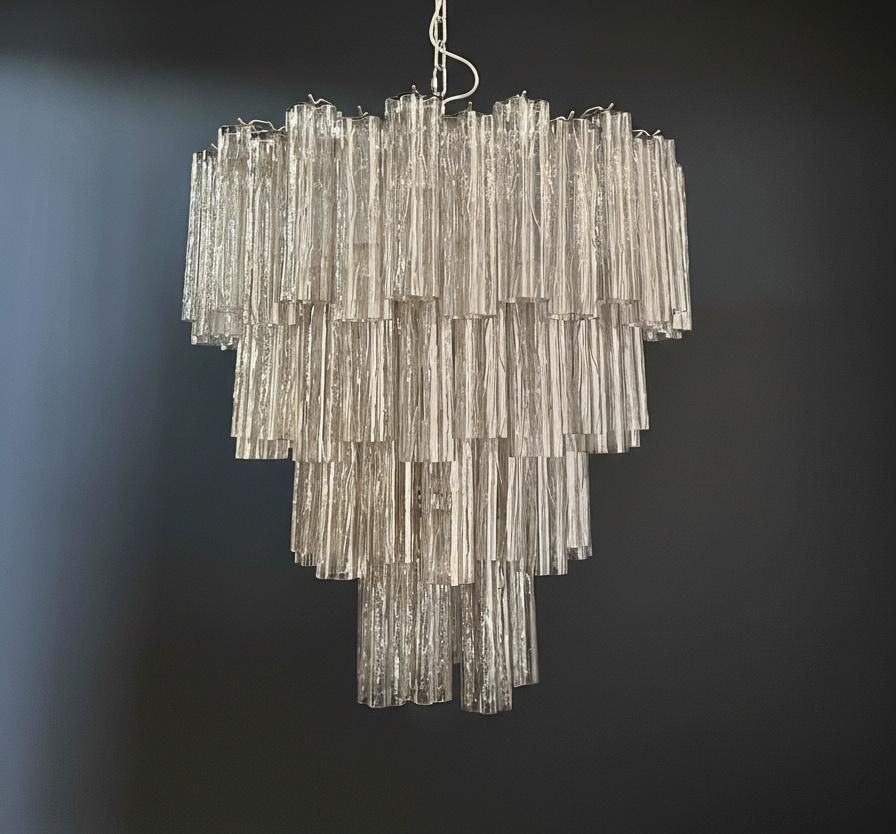 photo vinterior Italian Chandelier In Smoket Murano Glass