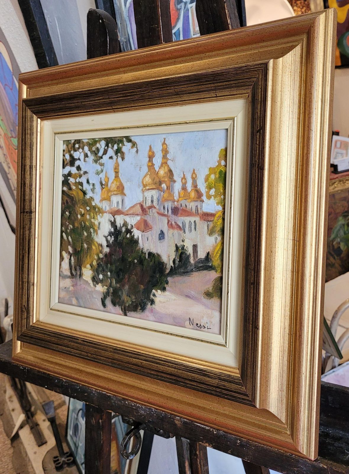 photo vinterior Antique Eastern European Domed Church Oil Painting On Canvas, Framed, 41.5cm From The 1960s By Marie Lucie Nessi